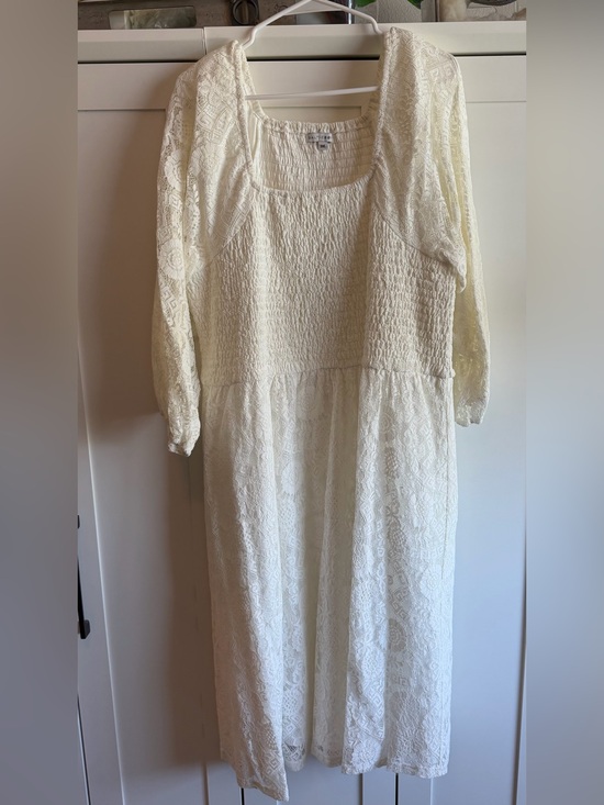 Baltic Born Dresses & Skirts - Baltic Born Ivory Lace Midi Dress - Smocked Bodice XXXL